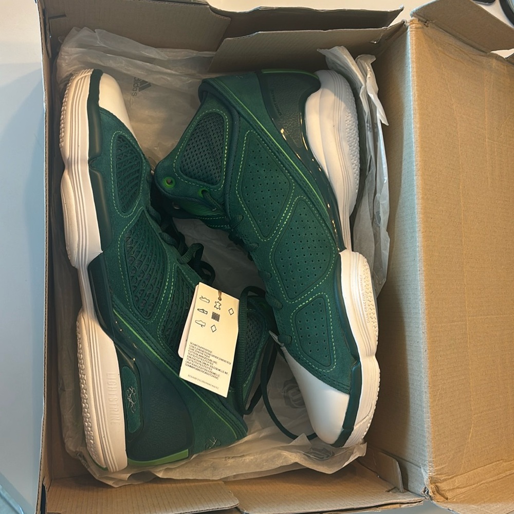 Men’s Adidas AdiZero Rose 1.5 Restomod Size 10